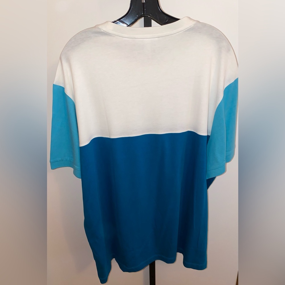 LACOSTE size 8= 3XL But fits like a 2XL